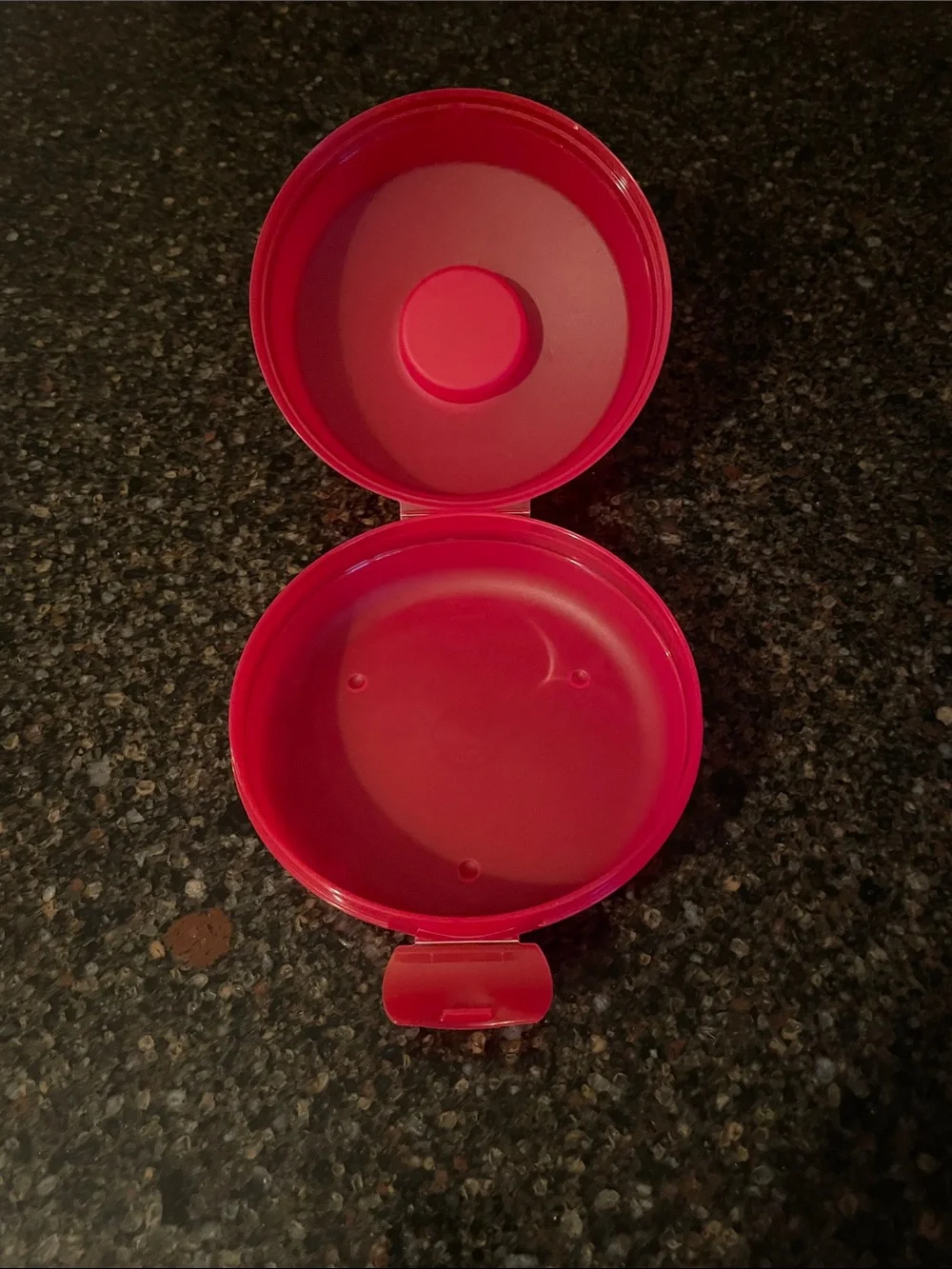 Vintage Tupperware Bagel Keeper w Smidget mini container red